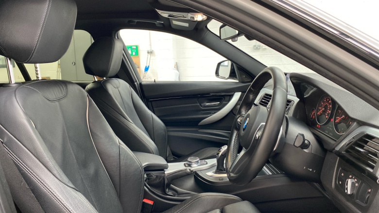 BMW 3 Series 320i M Sport Shadow Edition 5dr Step Auto Petrol Estate